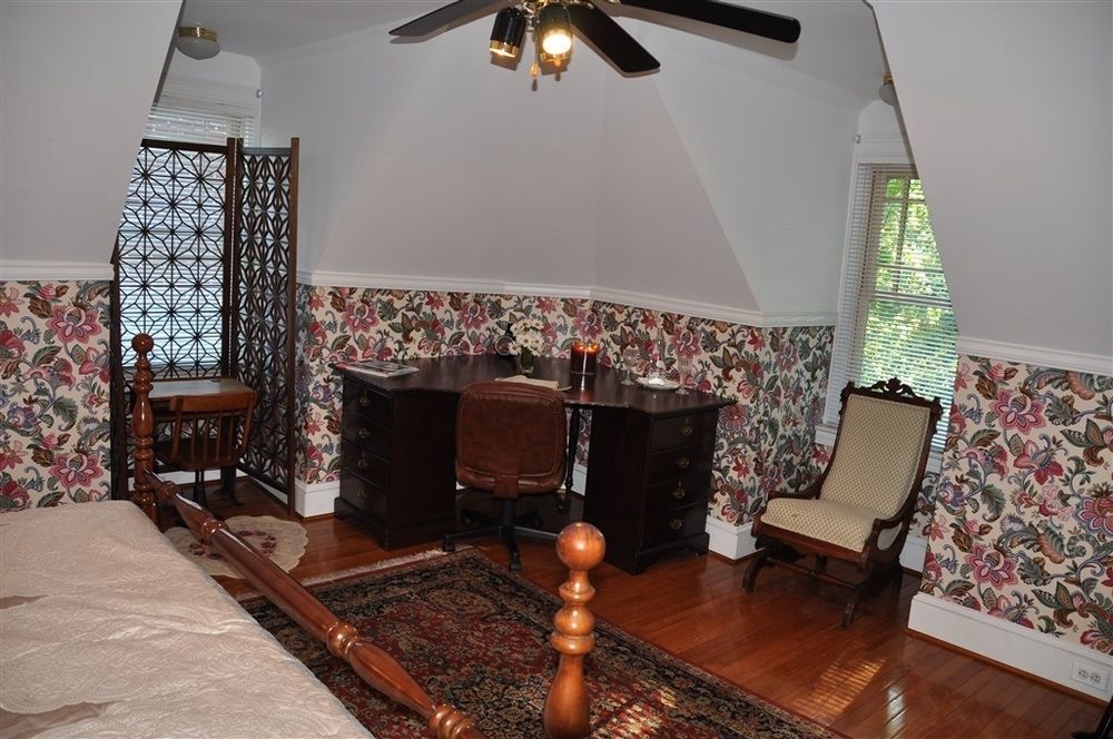 Wayne Bed & Breakfast Inn (Adults Only) Екстер'єр фото